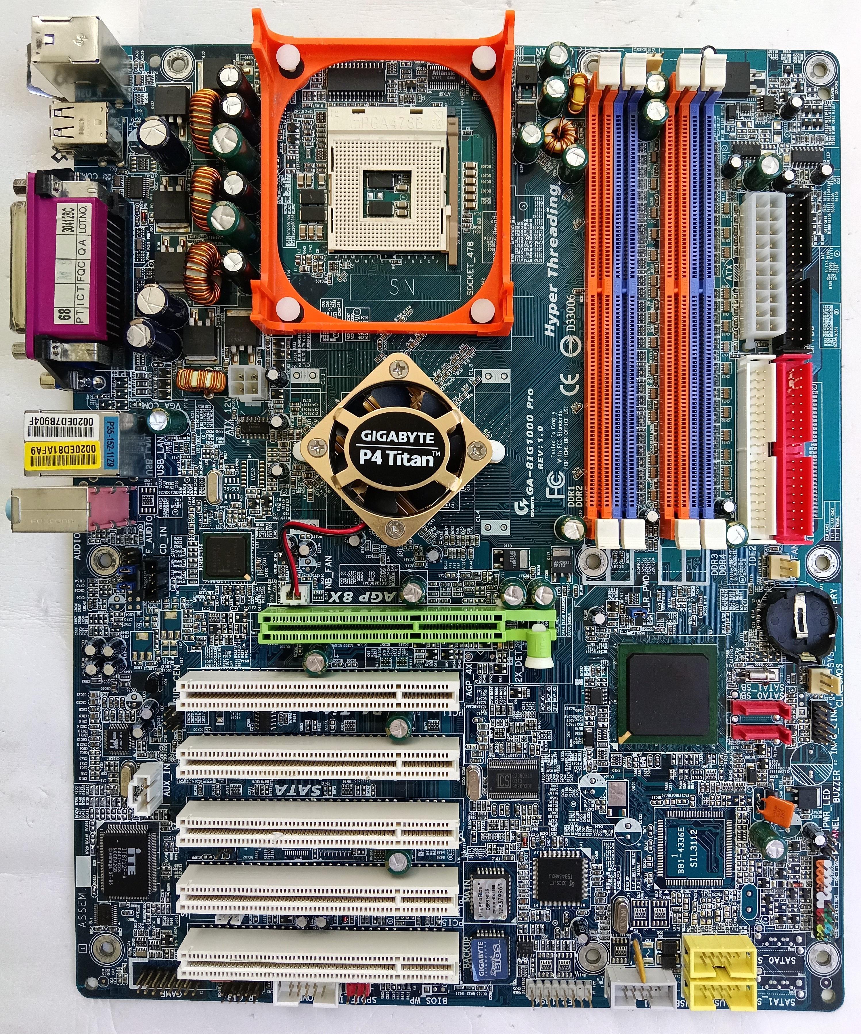 مادربرد gigabyte p4 titan در حد نو